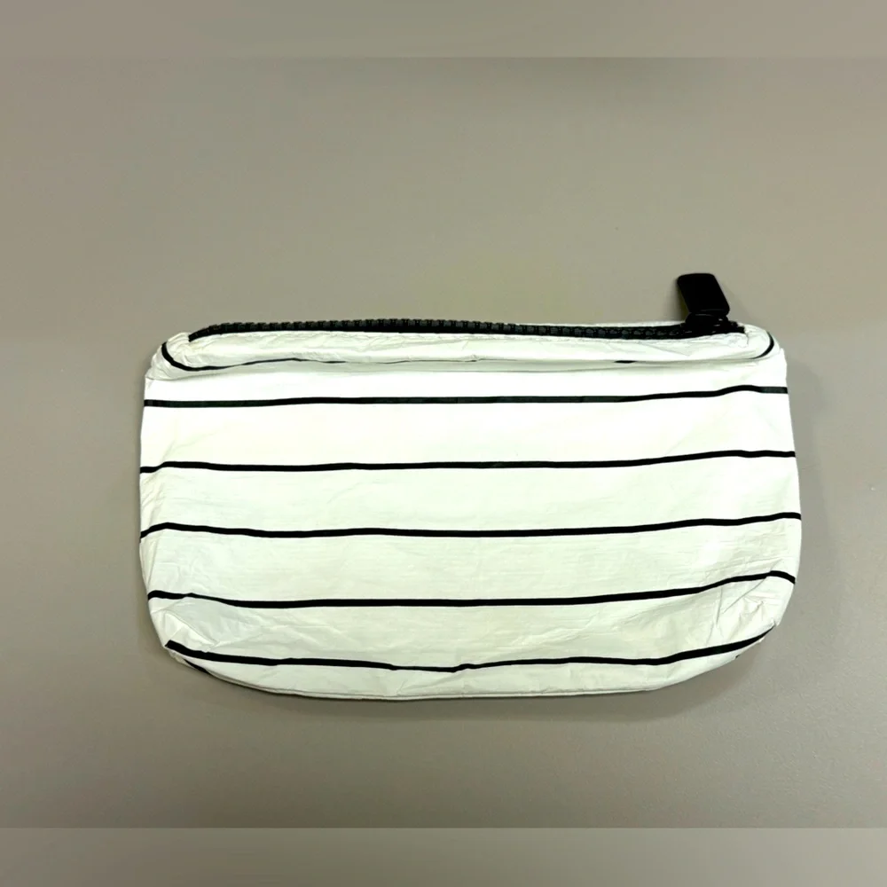Aloha Collection Mini Pouch - Picture 3 of 8